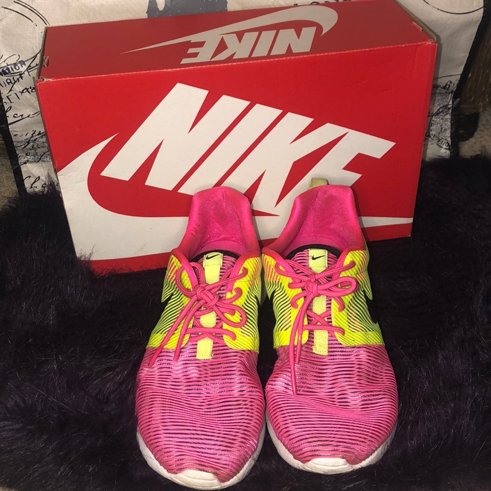 ✨Nike Roshe One - Picture 3 of 9